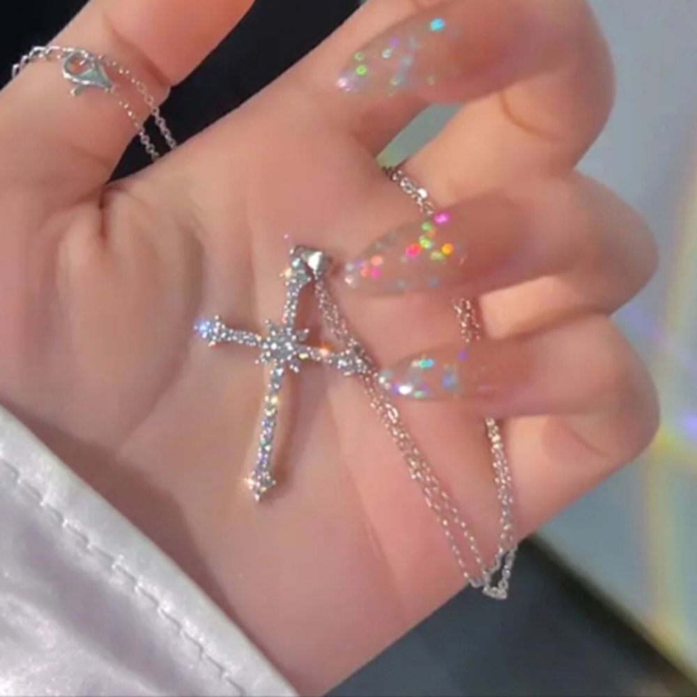 Exquisite Zircon Cross Pendant Necklace